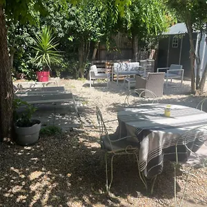 https://appartement-avec-jardin-en-ville.fr-provencehotel.com